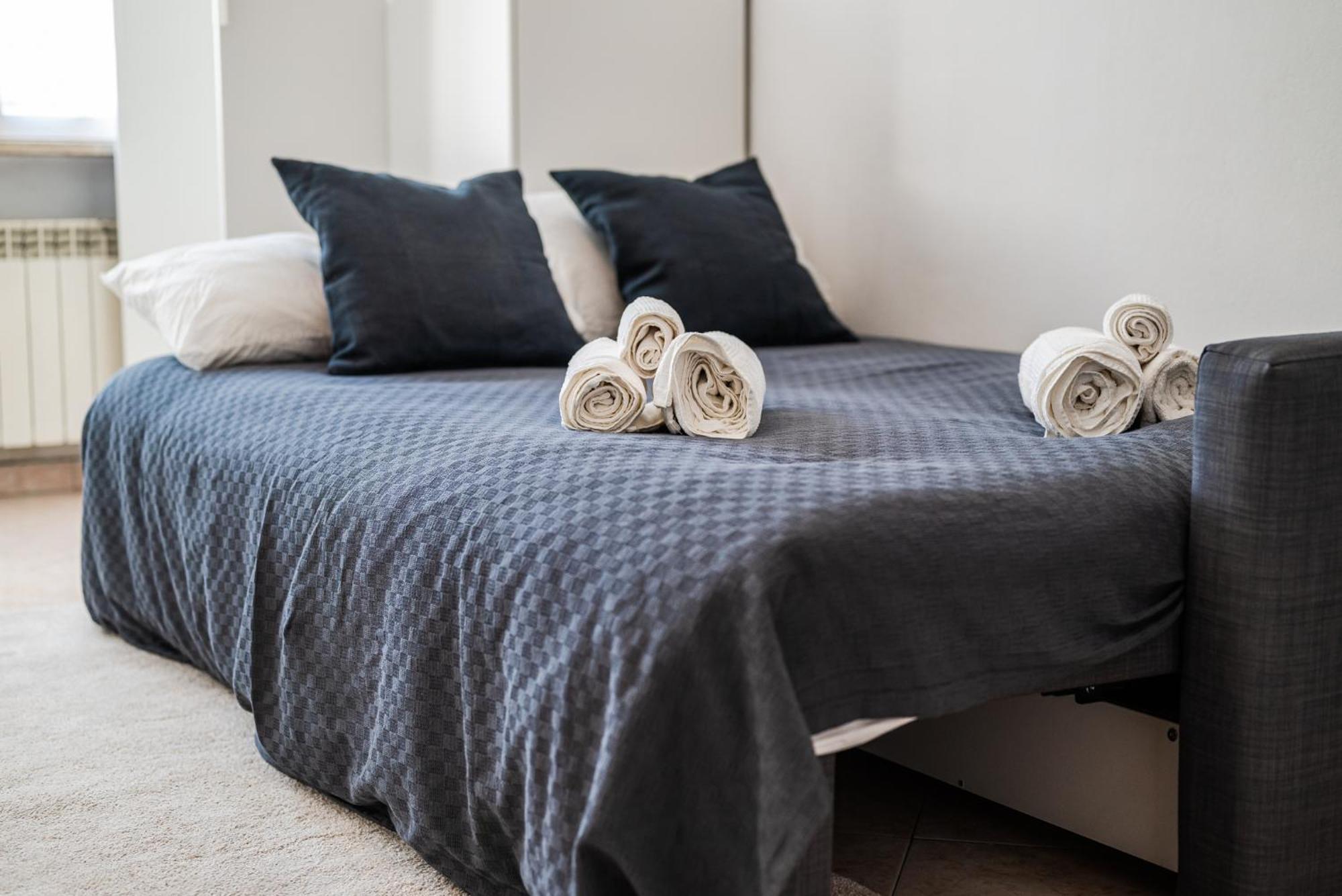 Roma 23, Smartstay Rozzano Esterno foto