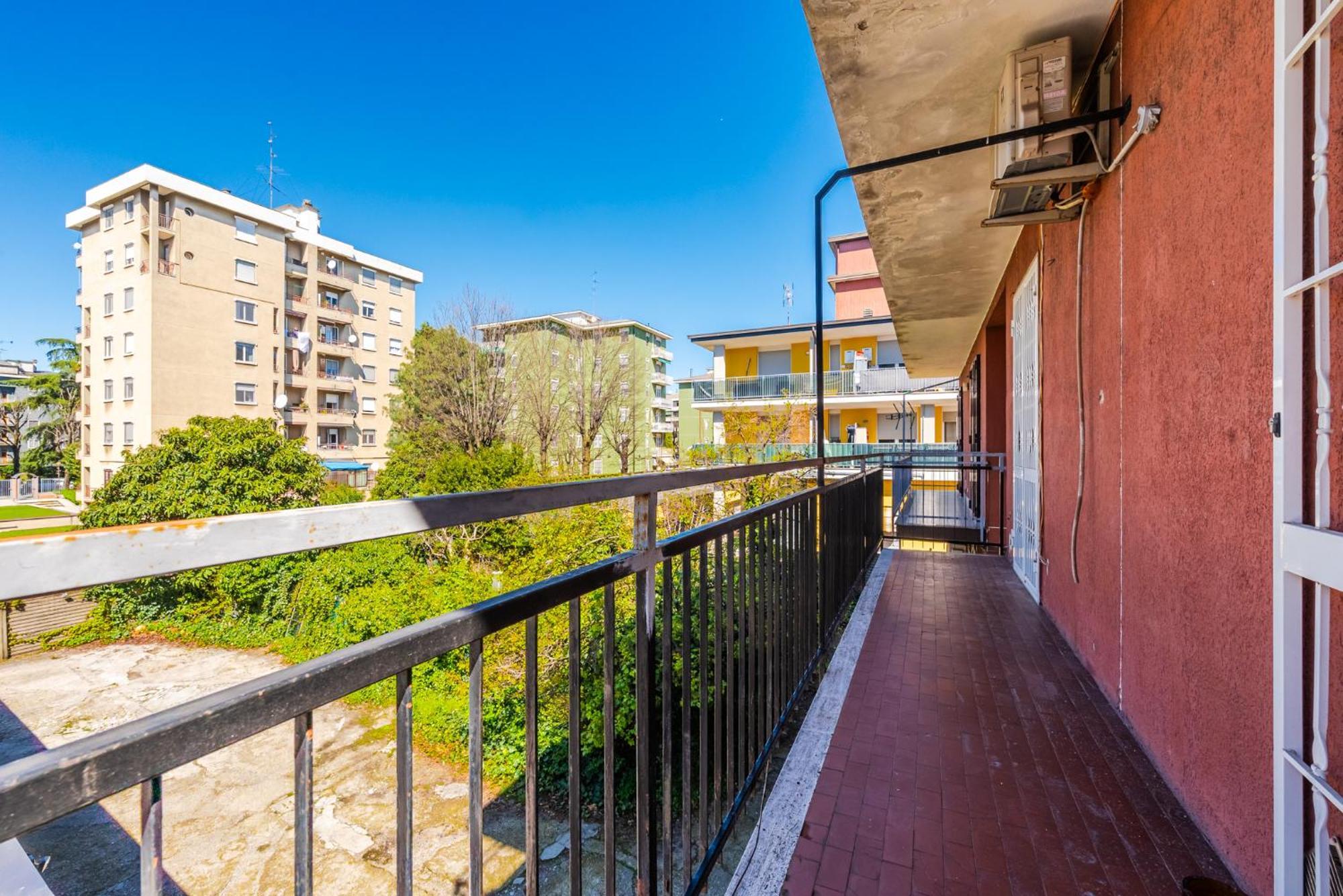 Roma 23, Smartstay Rozzano Esterno foto